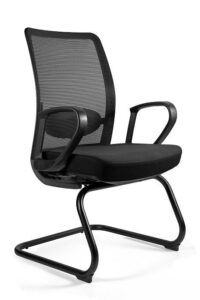 Fotel biurowy Anggun Skid – ergonomiczny, czarny, regulowane oparcie, tapicerka materiałowa