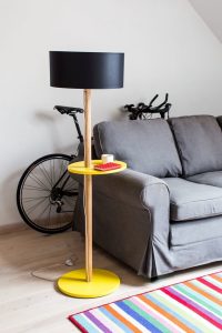 Lampa Podłogowa UFO 45x150cm – Jasnoszara / Czarny Abażur