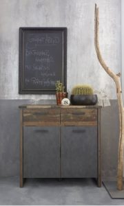 Komoda z szufladami i drzwiami antracyt / ciemne drewno postarzane mat 119 cm Factory – elegancki design, funkcjonalność, wysoka jakość