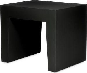 Stołek Concrete Seat czarny z recyklingu – nowoczesny design, trwały materiał, ekologiczny