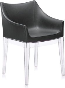 Fotel Madame czarny z przezroczystymi nogami – elegancki design, komfort, nowoczesny styl