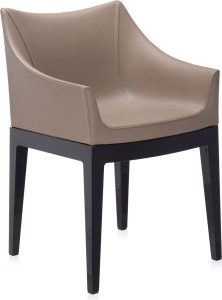 Fotel Madame jasnoszary z czarnymi nogami – elegancki design, komfortowe siedzisko, nowoczesny styl