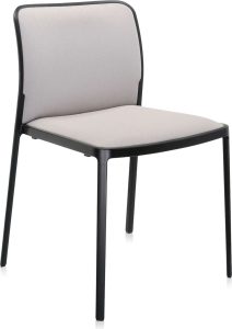 Krzesło Audrey Soft beżowe z czarną ramą – elegancki design, wygodne siedzisko, nowoczesny styl