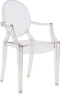 Krzesło Louis Ghost kryształowe – elegancki design, przezroczysty kolor, nowoczesny materiał