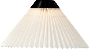 Klosz Le Klint 12-19 czerń – elegancki design, minimalistyczny styl, materiał wysokiej jakości