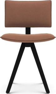 Krzesło Trave Reflect 444 jasnobrązowe nogi jesion barwiony – elegancki design, trwały materiał, wygodne siedzisko