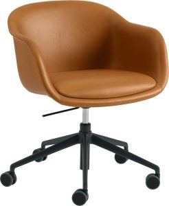 Fotel na kółkach Fiber Conference Swivel Refine Leather Cognac – regulacja wysokości, aluminiowe nogi, elegancki styl