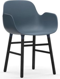 Fotel Form niebieski z czarną dębową ramą – nowoczesny styl, wygodny, elegancki, trwały