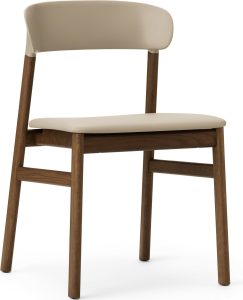 Krzesło Herit ciemny dąb siedzisko skórzane piaskowe – elegancki design, wysoka jakość, komfort
