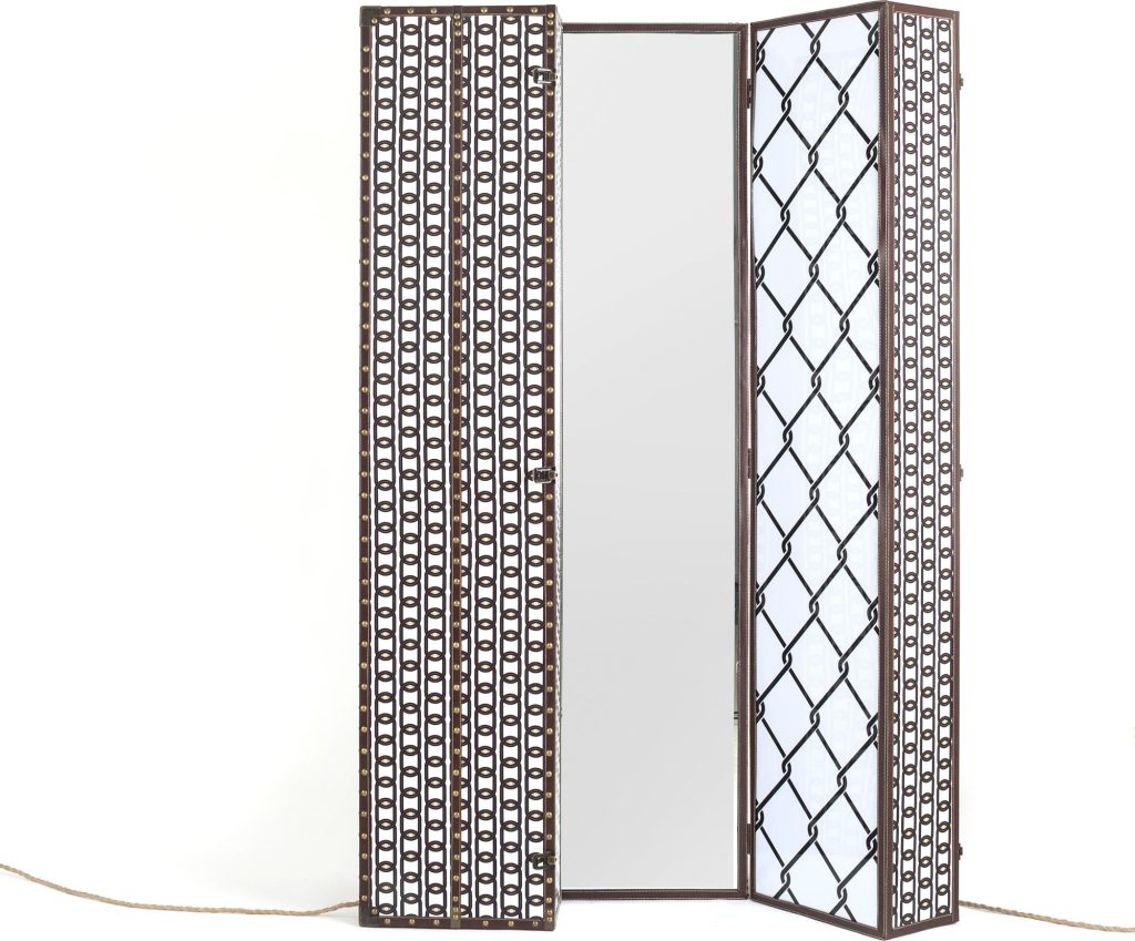 Lustro podświetlane Light Trunk wolnostojące – elegancki design, funkcjonalność, nowoczesne podświetlenie