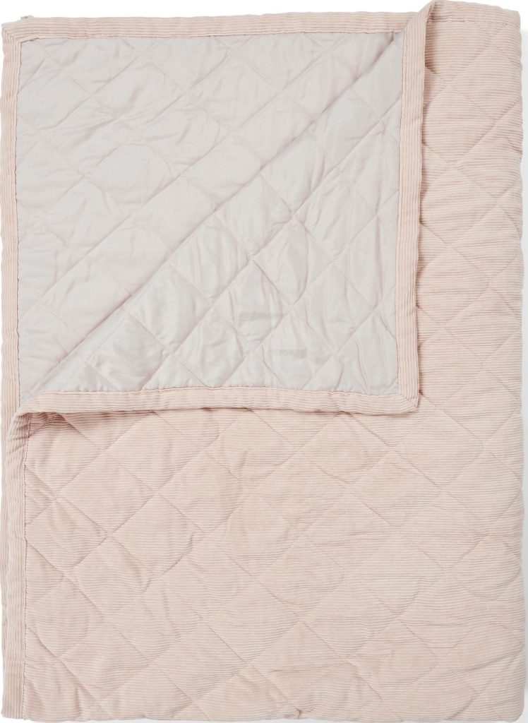 Narzuta Billie 180 x 265 cm pudrowy róż – elegancka, dekoracyjna, uniwersalna