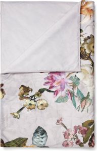 Narzuta Fleur 240 x 100 cm jasnoszara – elegancki dodatek, stylowy wygląd, uniwersalny kolor