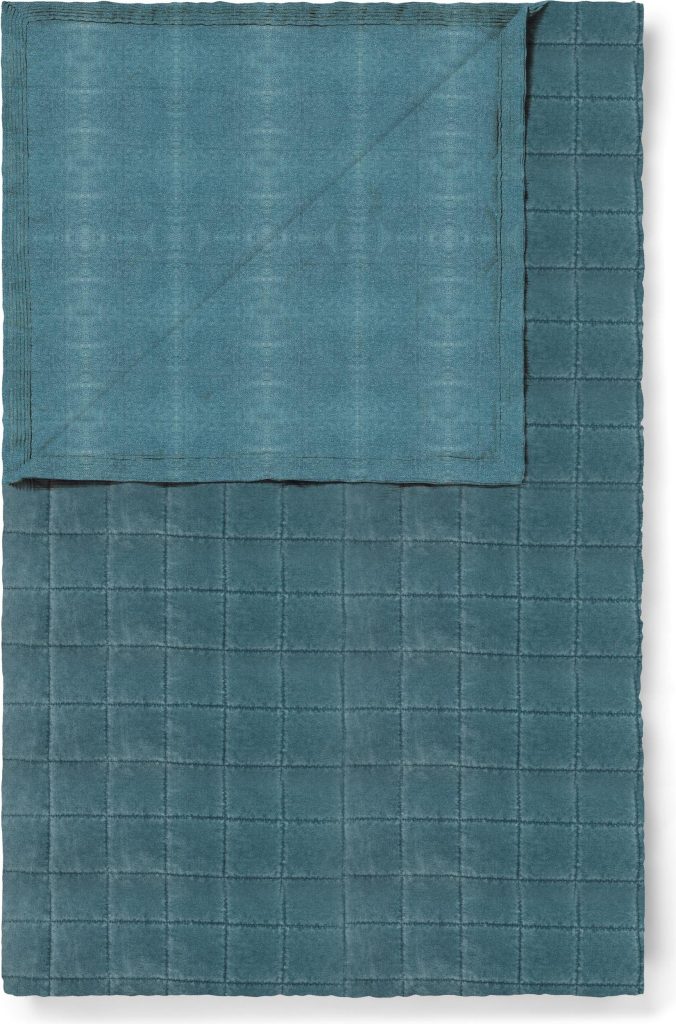 Narzuta Julia 180 x 265 cm – szaroniebieska, elegancki design, idealna na łóżko