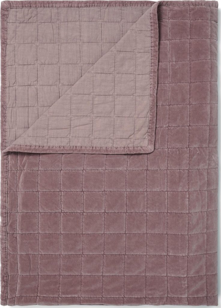Narzuta Julia 220 x 265 cm fiołkowa – elegancka, stylowa, wysokiej jakości materiał