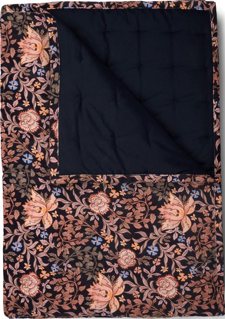 Narzuta Ophelia 270 x 265 cm granatowa – elegancki dodatek do sypialni, łatwa pielęgnacja, klasyczny styl