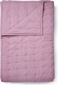 Narzuta Ruth 220 x 265 cm fioletowa – elegancki styl, miękki materiał, duży rozmiar