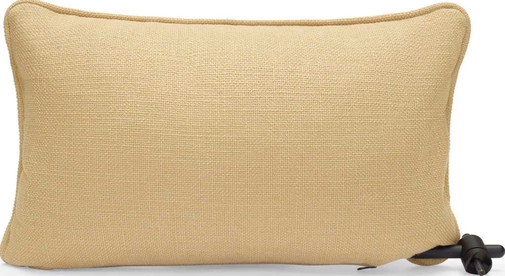 Poduszka Sumo miodowa – ergonomiczny kształt, komfortowy materiał, stylowy design
