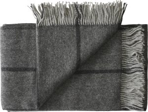 Narzuta Askø 140 x 240 cm ciemnoszara – elegancki design, praktyczne zastosowanie, wysokiej jakości materiał