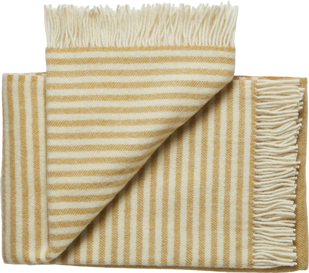 Narzuta Bogø 140 x 240 cm – elegancka żółta narzuta, idealna do sypialni