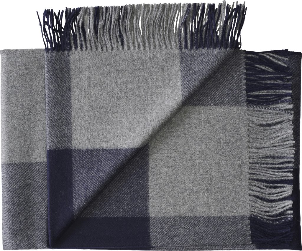 Narzuta Caracas 130 x 200 cm – elegancki design, niebieska, idealna na łóżko w sypialni