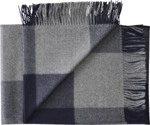 Narzuta Caracas 130 x 200 cm – elegancki design, niebieska, idealna na łóżko w sypialni