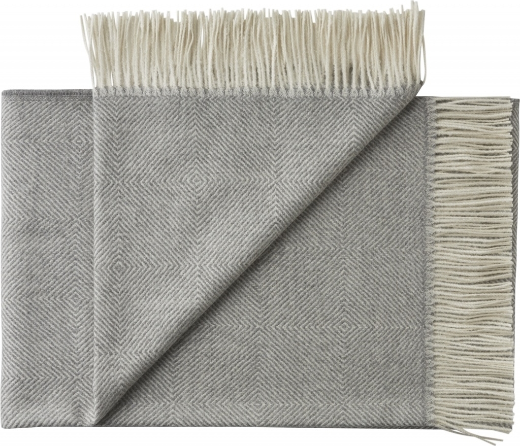 Narzuta La Paz 130 x 200 cm jasnoszara – elegancka narzuta z wysokiej jakości materiałów