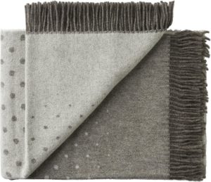 Narzuta Madrid 130 x 190 cm szara – elegancka, uniwersalna, doskonała do sypialni