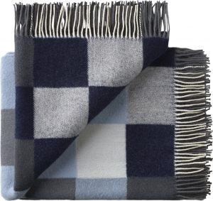 Narzuta Plain Beat 130 x 190 cm – elegancki styl, niebieska kolorystyka, idealna do sypialni
