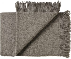 Narzuta Samsø 140 x 240 cm – elegancka, ciemnoszara, doskonała do dekoracji sypialni