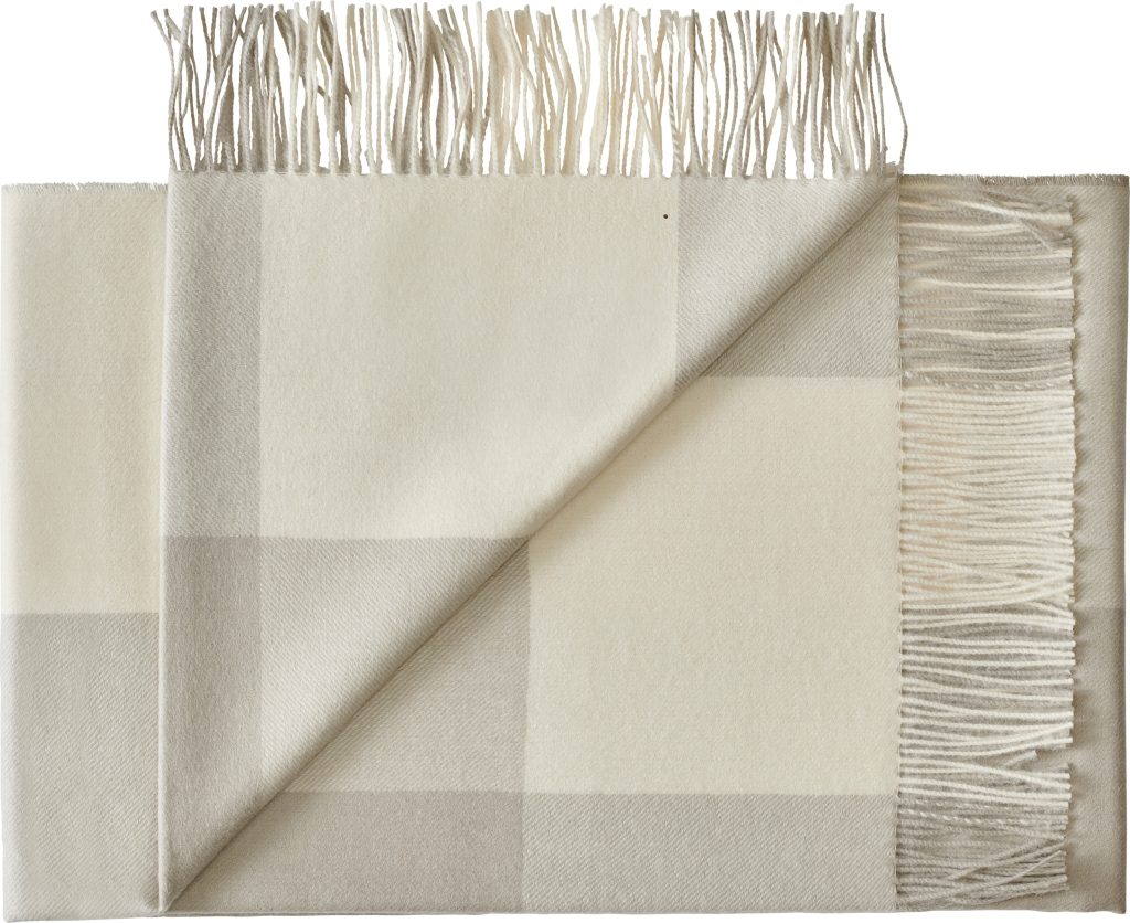 Narzuta Santa Fe 130 x 200 cm wapienna biel – elegancka, funkcjonalna, stylowa