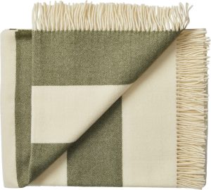 Narzuta The Sweater 130 x 190 cm zielona – komfort, styl, miękki materiał