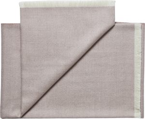 Narzuta Trujillo 130 x 200 cm jasnoróżowa – elegancka tkanina, stylowy design, idealna do sypialni