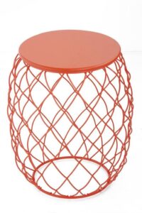 Stolik kawowy Pina koralowy z blatem z jesionu malowanym na koralowy – elegancki design, funkcjonalność, trwały materiał