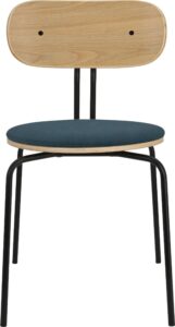 Krzesło Curious niebieskie z tapicerowanym siedziskiem na czarnych nogach – elegancki design, komfort siedzenia, nowoczesny styl