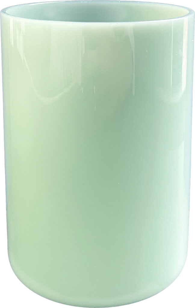 Szklanka Favourite Milky jasnozielona – elegancki design, uniwersalny kolor, szkło wysokiej jakości