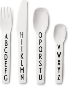 Sztućce dziecięce w zestawie AJ Kids 4 el. białe – ergonomiczne, bezpieczne, łatwe w użyciu