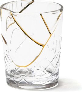 Szklanka Kintsugi 1 – elegancka, ręcznie wykonana, ceramika, złote akcenty