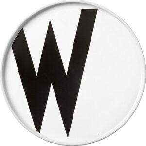 Talerz porcelanowy AJ litera W – elegancki design, biały kolor, wysokiej jakości porcelana