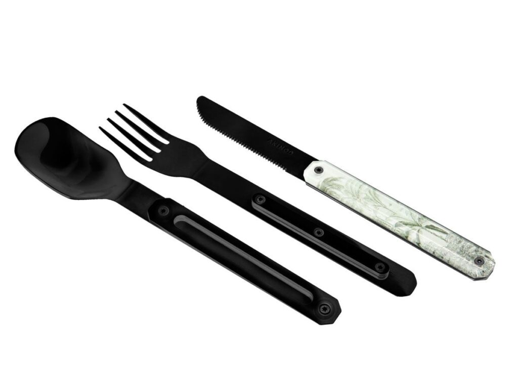 Akinod MAGNETIC STRAIGHT CUTLERY 12H34 BLACK MIRROR Tropique
